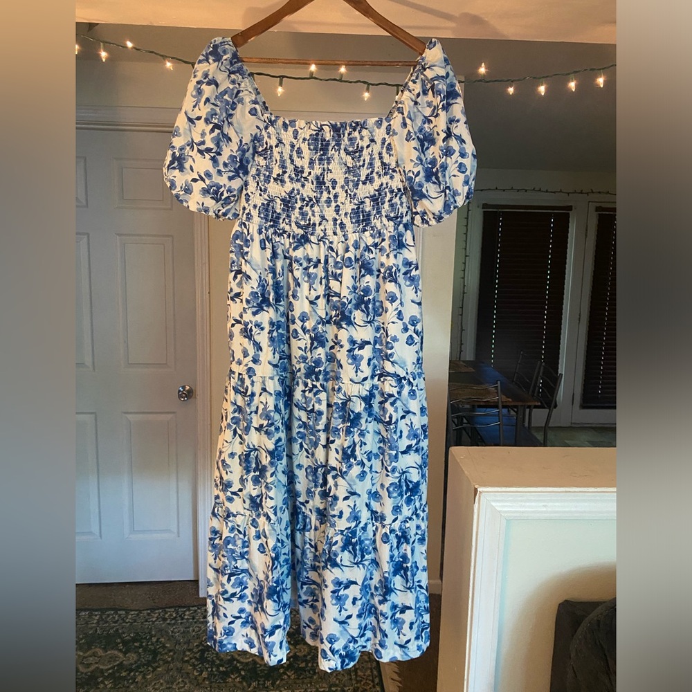 Abercrombie and Fitch Puff Sleeve Dress